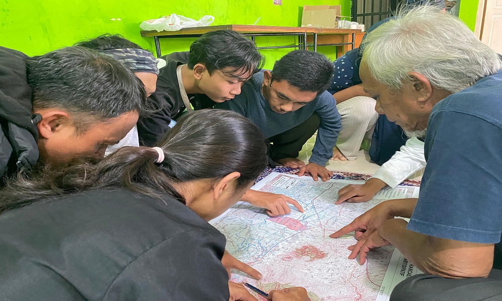 Catchment Area Mapping and River Change Impact Identification by Siaga Warga Rancaekek and Tanginas